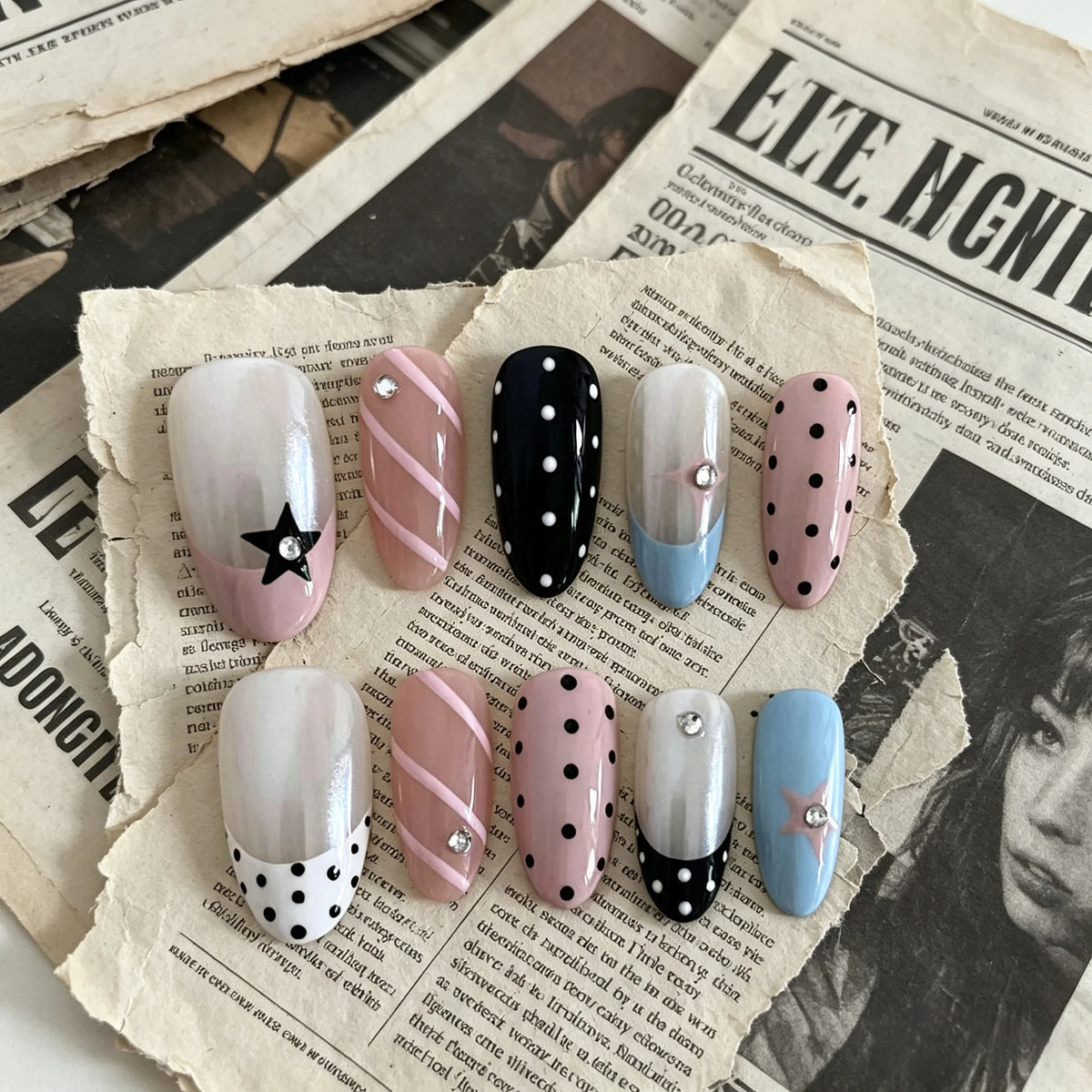 10pcs Handmade Press On Nails Black White Wave Point French Style Almond Fake Nails with Stars Pattern False Nail Art For Girls